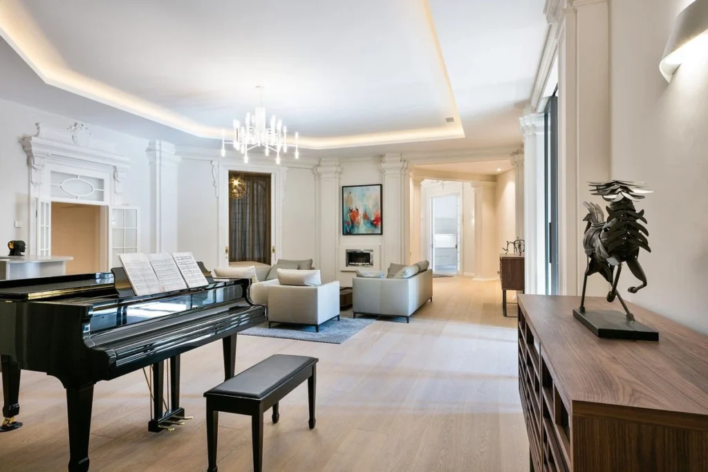 grand piano